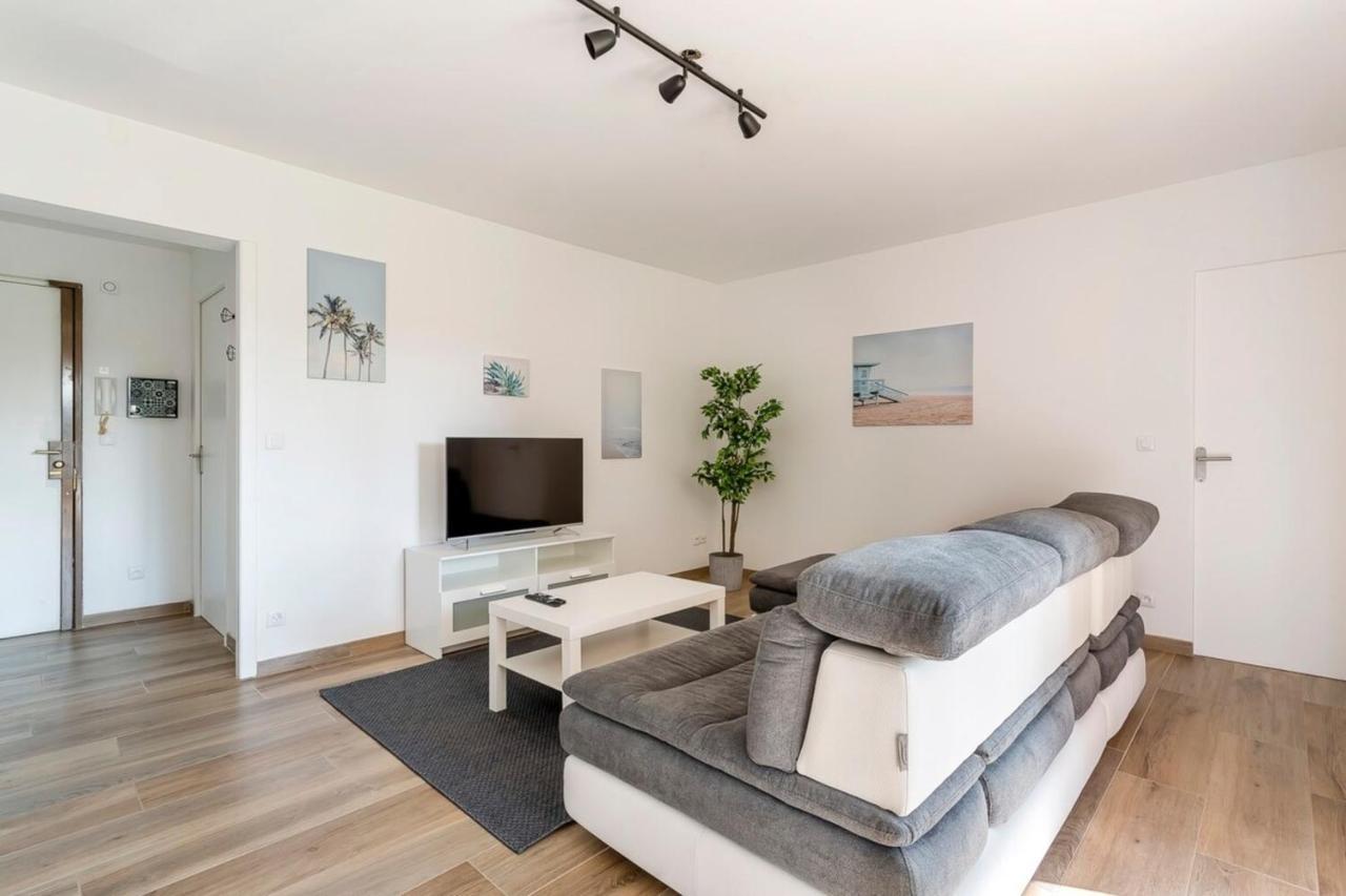 Suite Granges En Rez-De-Jardin Pour 4 Voyageurs Lyon Eksteriør billede