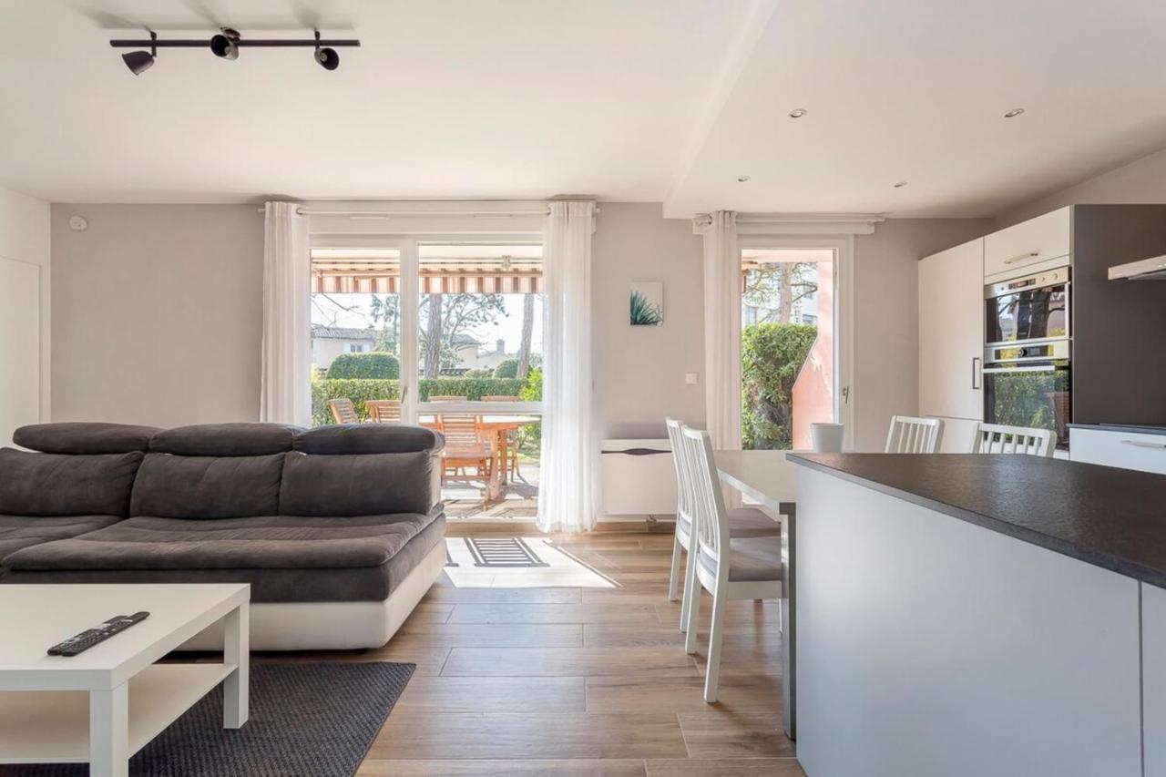 Suite Granges En Rez-De-Jardin Pour 4 Voyageurs Lyon Eksteriør billede