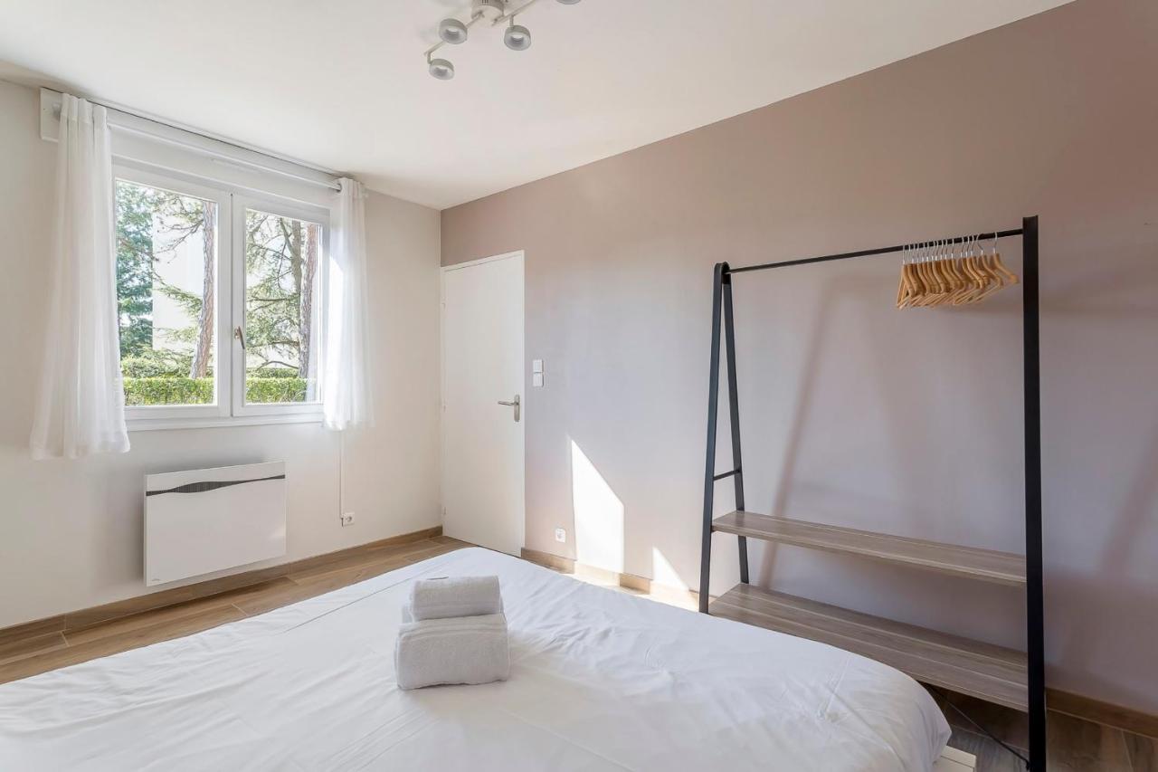 Suite Granges En Rez-De-Jardin Pour 4 Voyageurs Lyon Eksteriør billede
