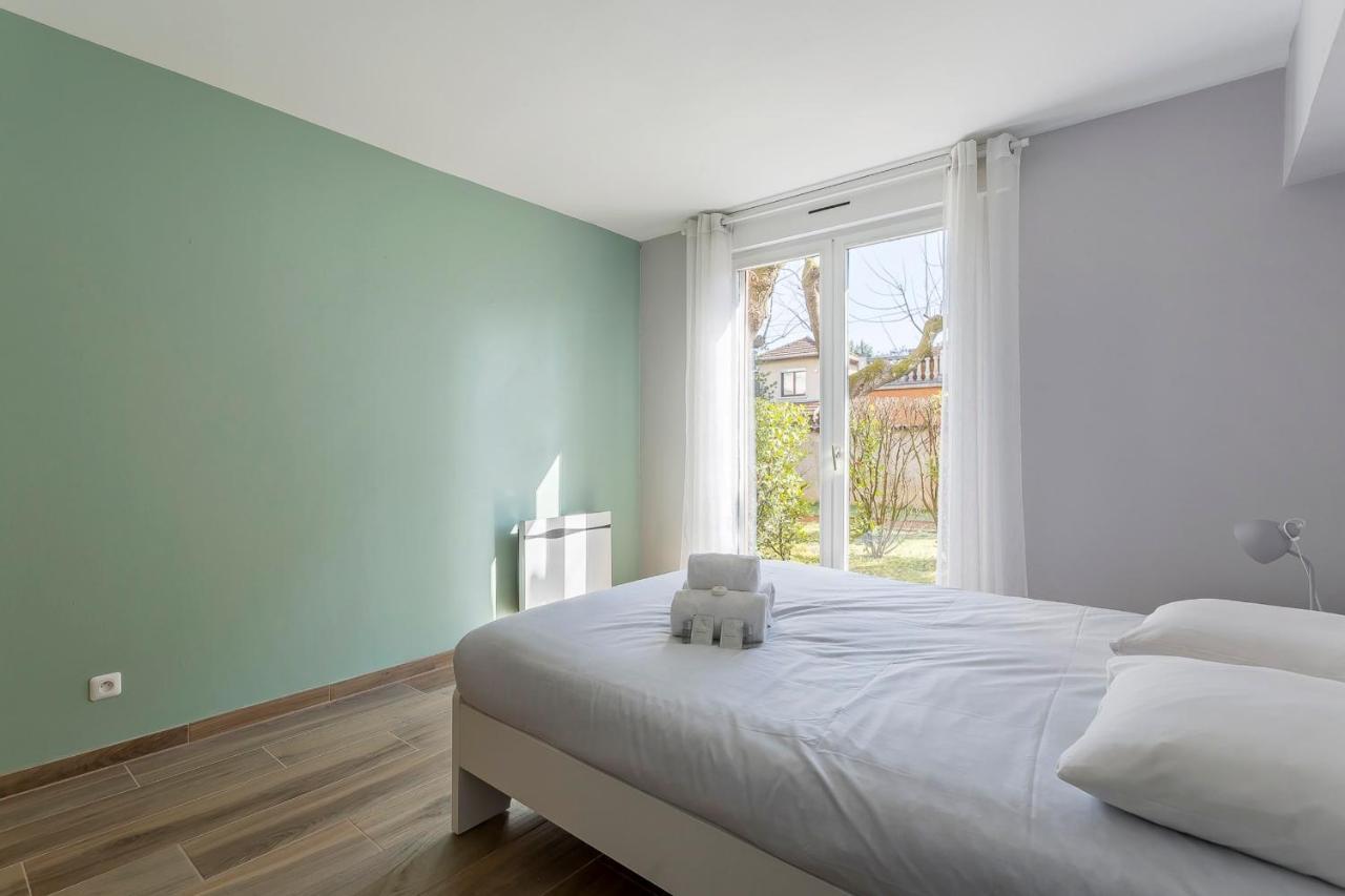 Suite Granges En Rez-De-Jardin Pour 4 Voyageurs Lyon Eksteriør billede