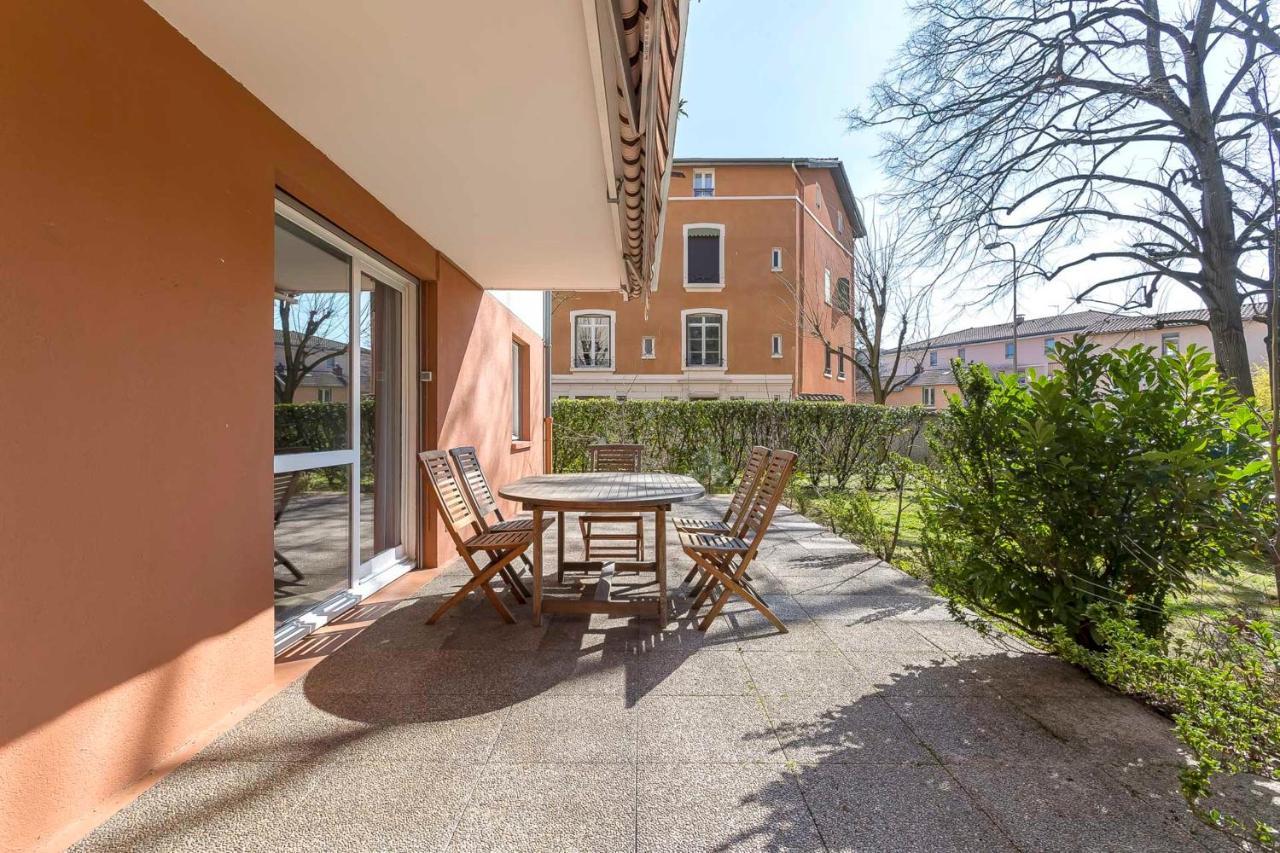 Suite Granges En Rez-De-Jardin Pour 4 Voyageurs Lyon Eksteriør billede